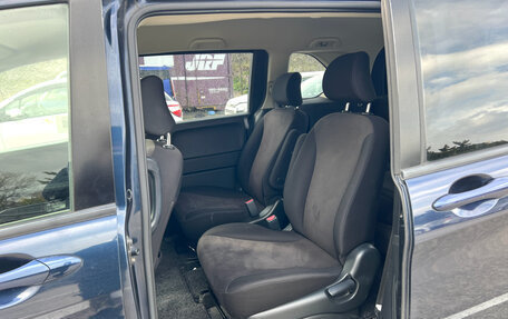 Honda Freed I, 2010 год, 750 000 рублей, 28 фотография