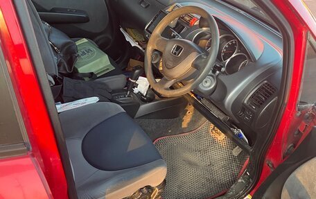Honda Fit III, 2002 год, 330 000 рублей, 6 фотография