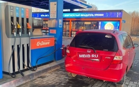 Honda Fit III, 2002 год, 330 000 рублей, 8 фотография