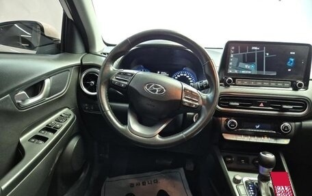 Hyundai Kona I, 2022 год, 1 900 999 рублей, 7 фотография