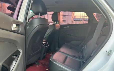 Hyundai Tucson III, 2020 год, 1 750 000 рублей, 8 фотография