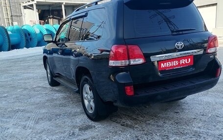 Toyota Land Cruiser 200, 2010 год, 2 980 000 рублей, 4 фотография