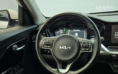 KIA Niro I, 2022 год, 1 500 999 рублей, 7 фотография