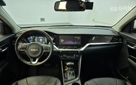 KIA Niro I, 2022 год, 1 500 999 рублей, 6 фотография
