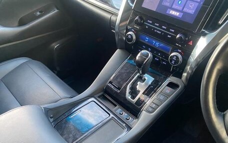 Toyota Alphard III, 2022 год, 3 650 000 рублей, 12 фотография