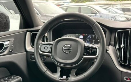 Volvo XC60 II, 2021 год, 2 790 000 рублей, 12 фотография