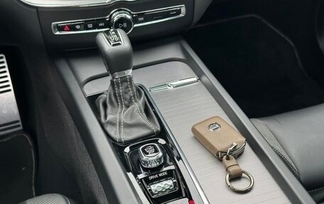 Volvo XC60 II, 2021 год, 2 790 000 рублей, 13 фотография