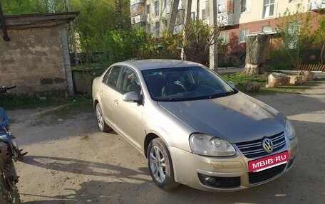 Volkswagen Jetta VI, 2008 год, 450 000 рублей, 3 фотография