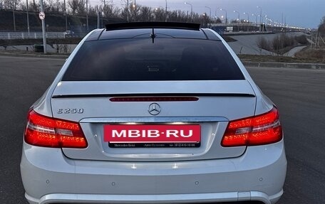 Mercedes-Benz E-Класс, 2012 год, 1 710 000 рублей, 6 фотография