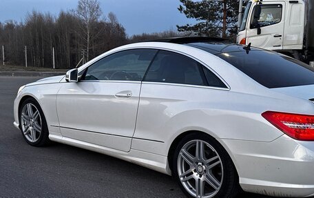 Mercedes-Benz E-Класс, 2012 год, 1 710 000 рублей, 8 фотография