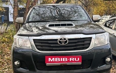Toyota Hilux VII, 2014 год, 2 400 000 рублей, 2 фотография