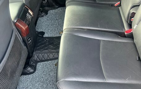 Toyota Land Cruiser Prado 150 рестайлинг 2, 2017 год, 4 070 000 рублей, 8 фотография
