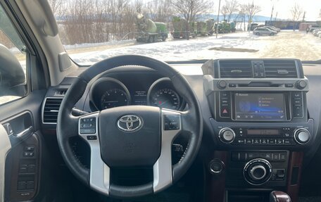 Toyota Land Cruiser Prado 150 рестайлинг 2, 2017 год, 4 070 000 рублей, 9 фотография