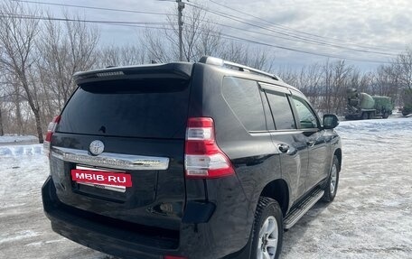 Toyota Land Cruiser Prado 150 рестайлинг 2, 2017 год, 4 070 000 рублей, 5 фотография