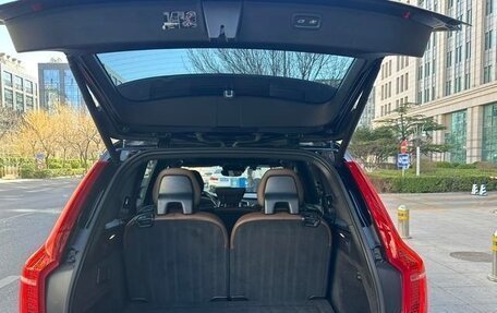 Volvo XC90 II рестайлинг, 2021 год, 3 950 000 рублей, 8 фотография