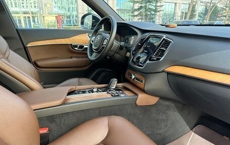 Volvo XC90 II рестайлинг, 2021 год, 3 950 000 рублей, 10 фотография
