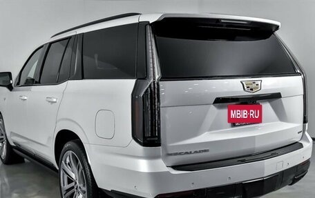 Cadillac Escalade V, 2025 год, 22 740 000 рублей, 12 фотография