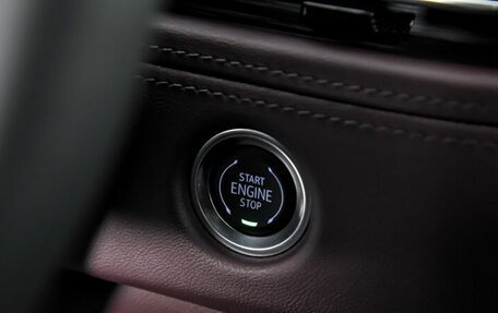 Cadillac Escalade V, 2025 год, 22 740 000 рублей, 18 фотография