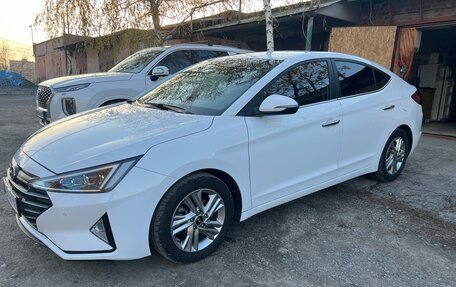 Hyundai Avante, 2019 год, 1 850 000 рублей, 1 фотография