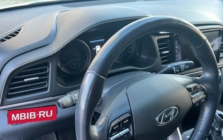 Hyundai Avante, 2019 год, 1 850 000 рублей, 6 фотография