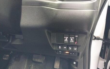 Honda Freed II, 2020 год, 2 100 000 рублей, 19 фотография
