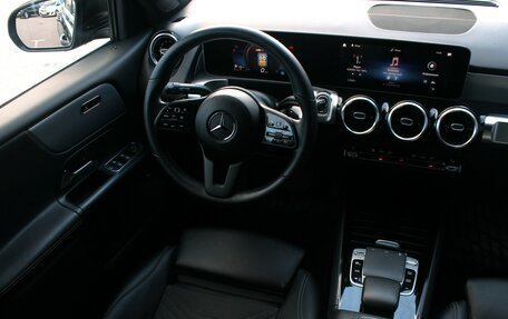 Mercedes-Benz GLB, 2020 год, 2 970 000 рублей, 10 фотография