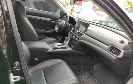 Honda Accord IX рестайлинг, 2022 год, 1 800 000 рублей, 8 фотография