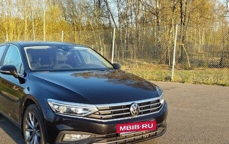 Volkswagen Passat B8 рестайлинг, 2021 год, 3 200 000 рублей, 6 фотография