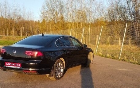 Volkswagen Passat B8 рестайлинг, 2021 год, 3 200 000 рублей, 9 фотография
