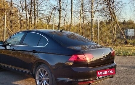 Volkswagen Passat B8 рестайлинг, 2021 год, 3 200 000 рублей, 8 фотография