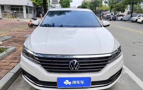 Volkswagen Lavida, 2022 год, 1 405 000 рублей, 2 фотография