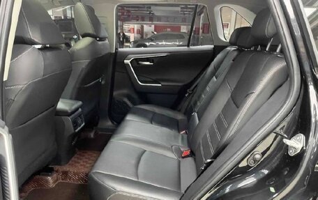 Toyota RAV4, 2022 год, 2 489 999 рублей, 6 фотография