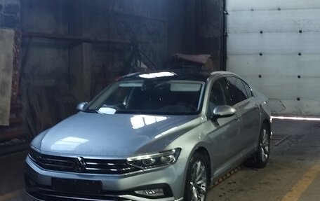 Volkswagen Passat B8 рестайлинг, 2020 год, 3 540 000 рублей, 2 фотография