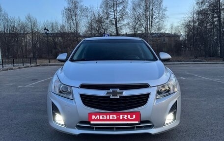 Chevrolet Cruze II, 2014 год, 899 000 рублей, 2 фотография