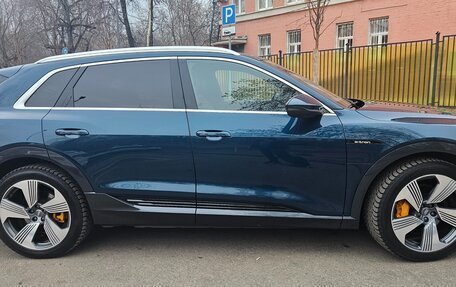 Audi e-tron I, 2020 год, 4 975 000 рублей, 7 фотография