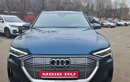 Audi e-tron I, 2020 год, 4 975 000 рублей, 2 фотография