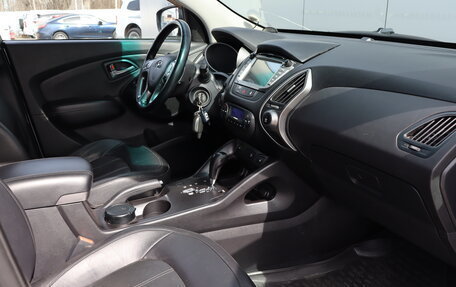 Hyundai ix35 I рестайлинг, 2014 год, 850 000 рублей, 11 фотография