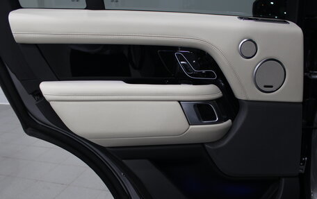 Land Rover Range Rover IV рестайлинг, 2022 год, 10 990 000 рублей, 19 фотография