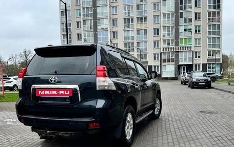 Toyota Land Cruiser Prado 150 рестайлинг 2, 2011 год, 2 600 000 рублей, 6 фотография