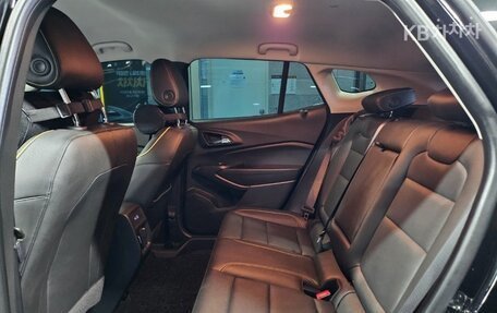 Chevrolet Trax, 2023 год, 1 260 000 рублей, 8 фотография