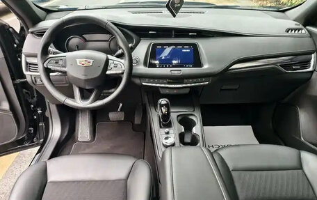 Cadillac XT4 I, 2022 год, 2 393 000 рублей, 10 фотография