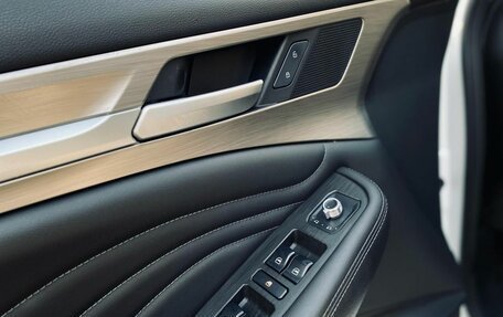 Haval F7 I, 2019 год, 1 705 000 рублей, 15 фотография