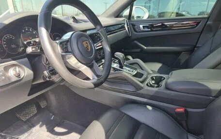 Porsche Cayenne III, 2022 год, 8 326 965 рублей, 10 фотография