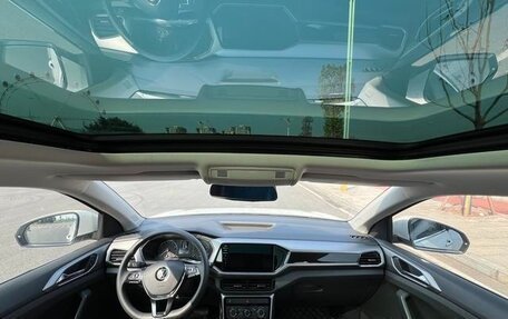 Volkswagen T-Cross I, 2021 год, 1 210 600 рублей, 9 фотография