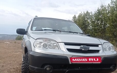 Chevrolet Niva I рестайлинг, 2012 год, 435 000 рублей, 3 фотография