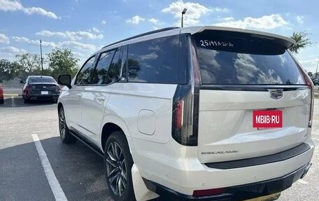 Cadillac Escalade V, 2021 год, 8 800 000 рублей, 8 фотография