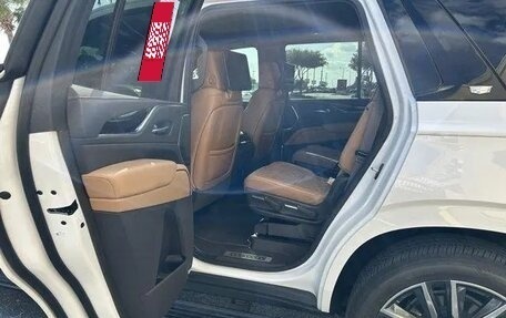 Cadillac Escalade V, 2021 год, 8 800 000 рублей, 12 фотография
