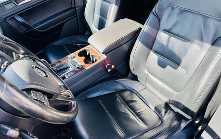 Volkswagen Touareg III, 2011 год, 8 фотография