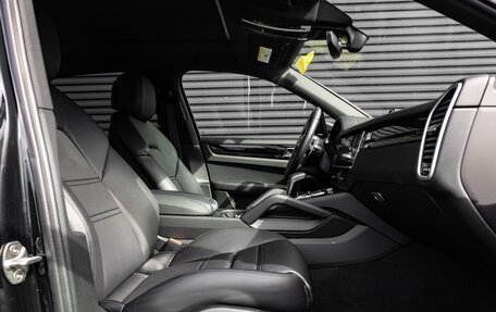 Porsche Cayenne III, 2022 год, 7 910 000 рублей, 28 фотография