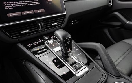 Porsche Cayenne III, 2022 год, 7 910 000 рублей, 26 фотография